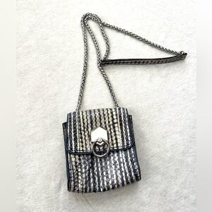 Vince Camuto VC 95% Snake Skin Stylish Navy Chain Cross Body Shoulder Purse